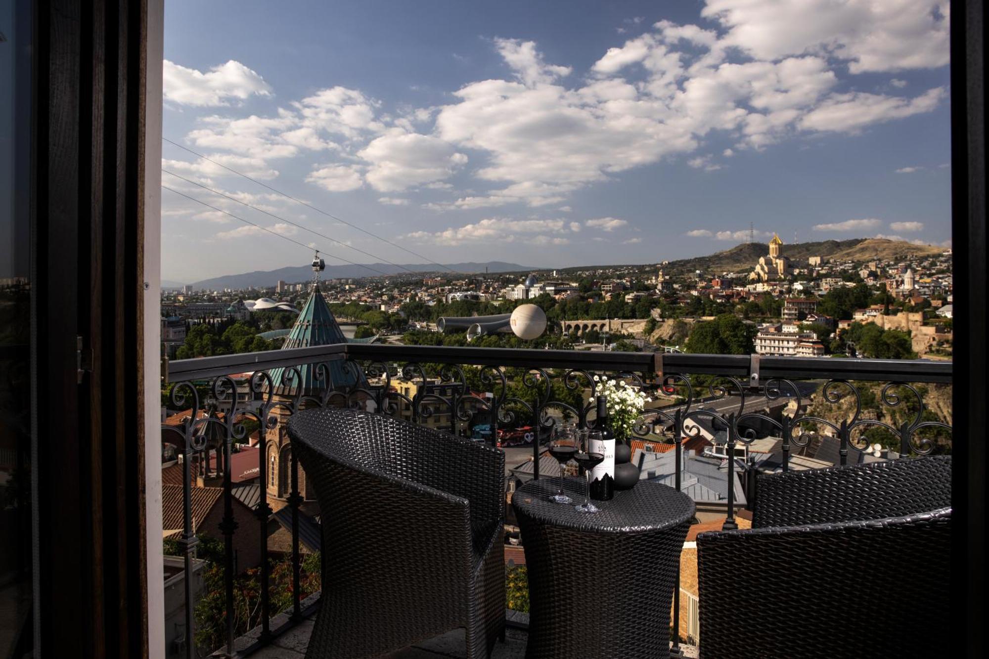 Citadel Narikala Hotel Tbilisi Exterior photo